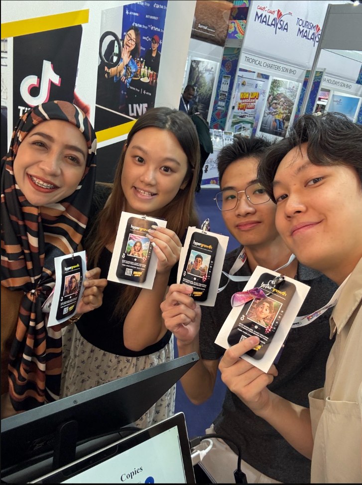 展会现场 photo booth 团队